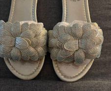 Ladies Shoes size 4