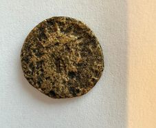 Rare Ancient Roman & Byzantine Bronze Collection - 2 Signet Rings & 2 Coins (4-Piece Lot)