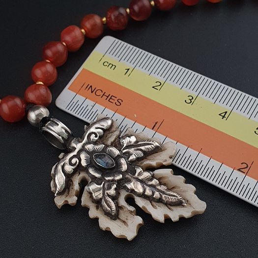 Antique Carnelian Red Agate With Sterling 925 Silver Leaf Pendant Necklace