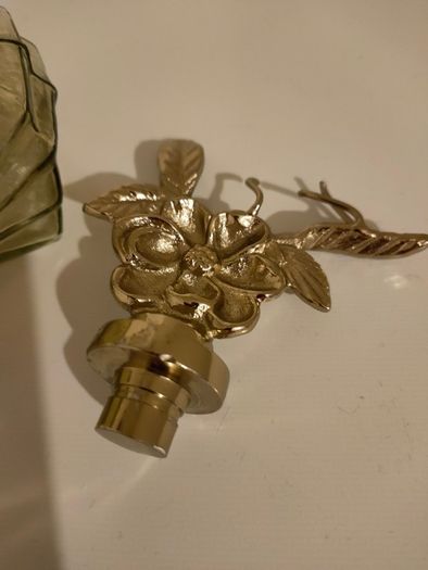 Beautiful big perfume bottle reduced