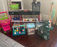 Toy shop and kitchen set with accessories