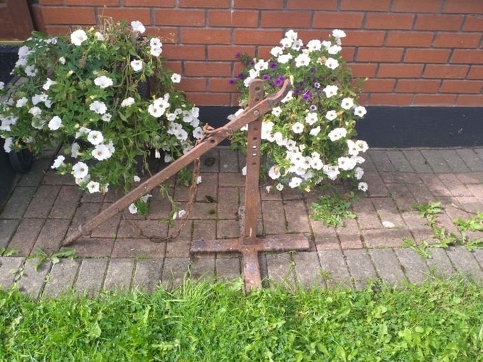Genuine Antique Cart Jack Very Unusual And Rare Garden Ornament