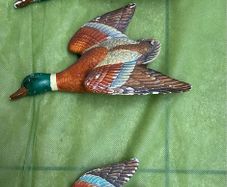 Vintage MCM set of 3 Mallards Flying Ducks