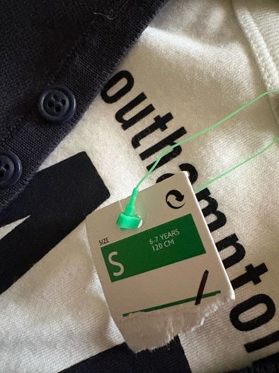 New with tags Benetton long sleeve tshirt and fine knit jumper