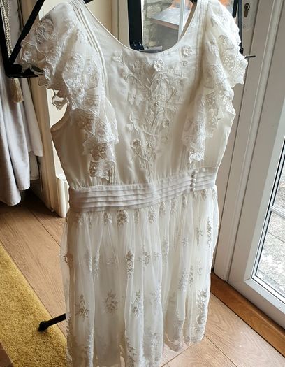 New with Tags M&S Beautiful Dress / Communion/ Flower Girl / Special Occassion Dress