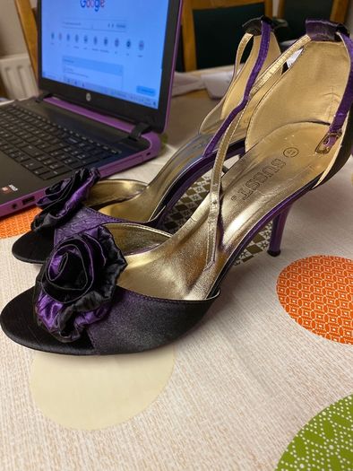 Sisst sandals size 41. Worn once