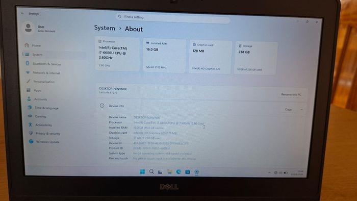 Dell Latitude E7270 | Intel i7 | 16GB RAM | 256GB SSD | Win 11 Pro + FREE Logitech Mouse