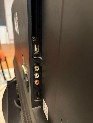 Panasonic 32 LCD