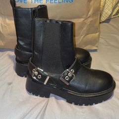 New Look boots uk3