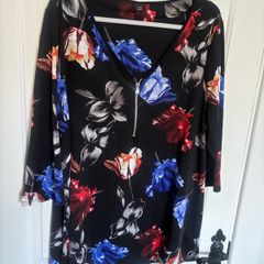 ladies top size 22/24