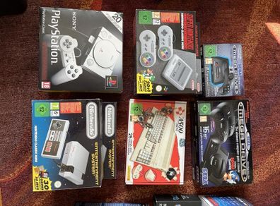 Retro Videogames & Consoles (Wii, XBOX, PS, Minis)
