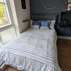 Selling the furniture of my teenage bedroom
