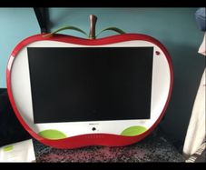 Hannspree TV , 27 inch , working
