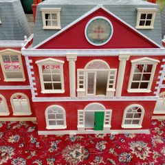 Large Doll house