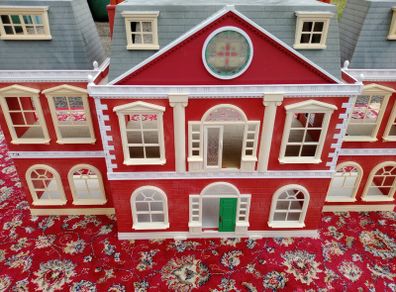 Large Doll house