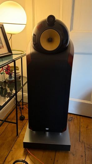 Bowers & Wilkins