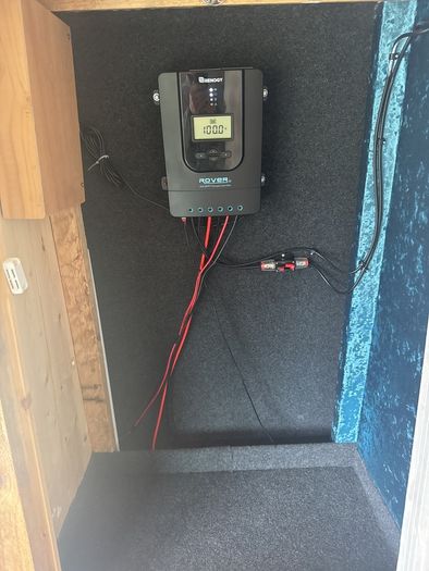 Camper Iveco Daily 2.3l  - Fully Off-Grid & Logbook Registered