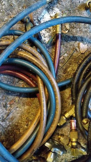 HVAC Refrigerant Recovery Set Up - Machine, pump, manifold and cylinder