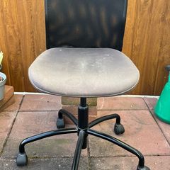 Height Adjustable Chair With Wheels