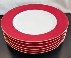 Crate and Barrel 6x Halo Red Dinner Plates 26cm Gold Trim