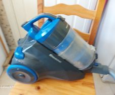 Morphy Richards Bagless Vacuum Cleaner, Model 980519, in excellent condition