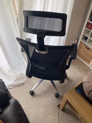 Ergonomic adjustable office chair