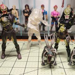Hiya Toys 1/18 Predator figure set