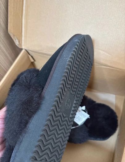 Leather slippers