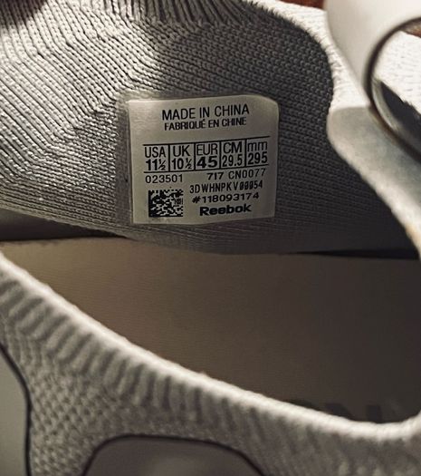 Reebok Pump. Unique White Knit SlipOn