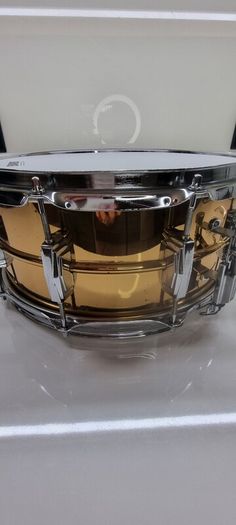 Ludwig Smooth Bronze Vintage Monroe Badge 14 x 6.5 Snare Drum