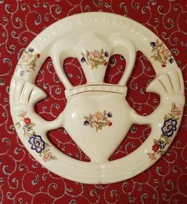 Vintage Royal Tara Claddagh Wall Plaque