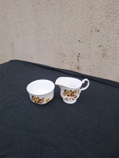 Mayfair yellow rose sugar milk jug