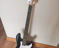 Encore Blaster Series Bass Guitar + Stand