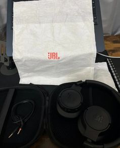 JBL Tune 770NC + Protection Case