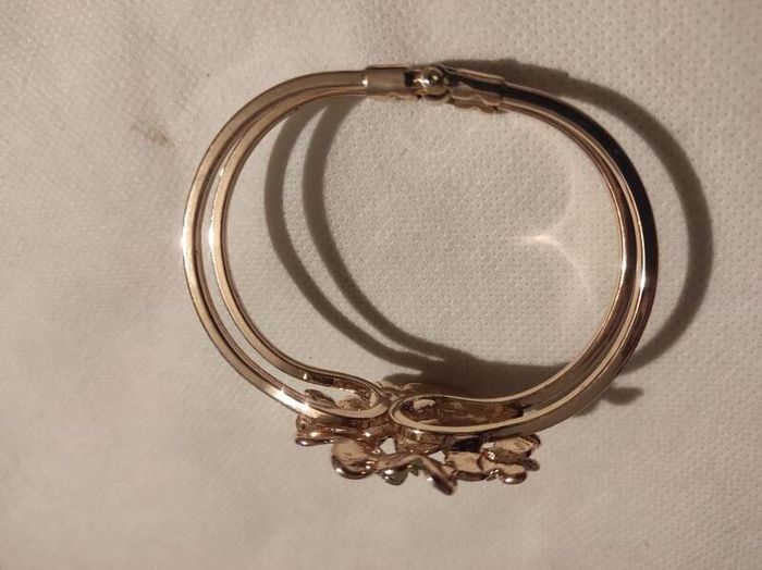 bangle