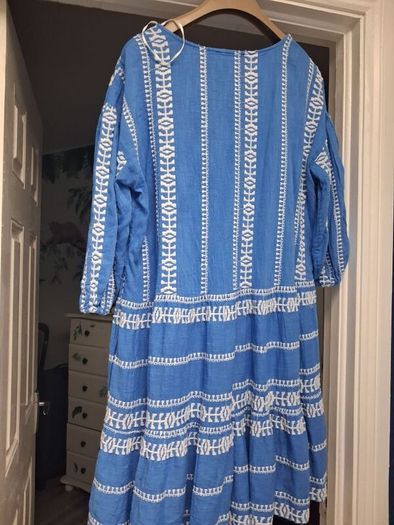 Ladies dress