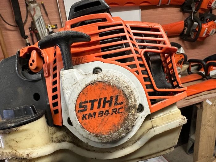 stihl AP battery hedge trimmers,petrol kombi and blower