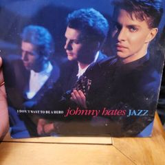 Johnny Hates Jazz I Dont Want To Be A Hero 7 Inch Vinyl Single
