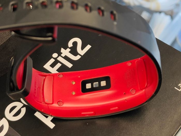 Samsung Galaxy Gear Fit 2 PRO Smart Watch Fitness Tracker HRM Red (Large) Used
