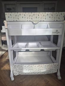 Babylo bath and changing table