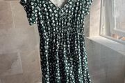 Green &amp; White Floral Dress XL