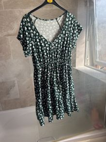 Green & White Floral Dress XL