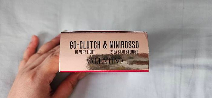Valentino Star Studs Edition Set Go Clutch Perfecting Powder 01 in very light & mini Lipstick 219A.