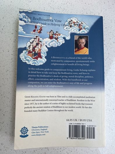 The Bodhisattva Guide - Practical Guide to helping others - Buddhism - paperback by Geshe kelsang Gyatso