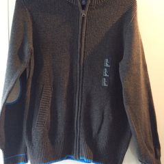 New Gap Cardigan size XL(11-12 years)