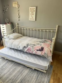 Day Bed incl Trundle bed + 2 mattresses