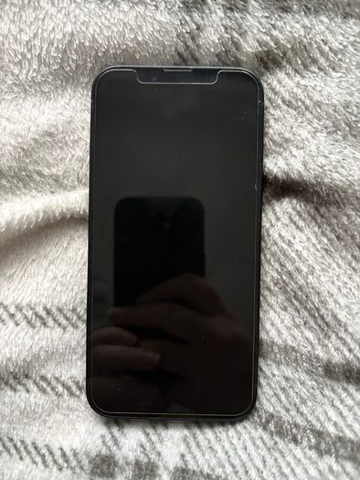 Black iPhone 13 128GB