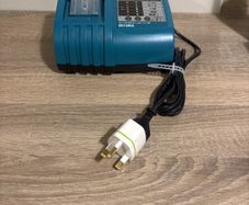 makita battery charger