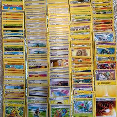 200+ Pokemon Cards