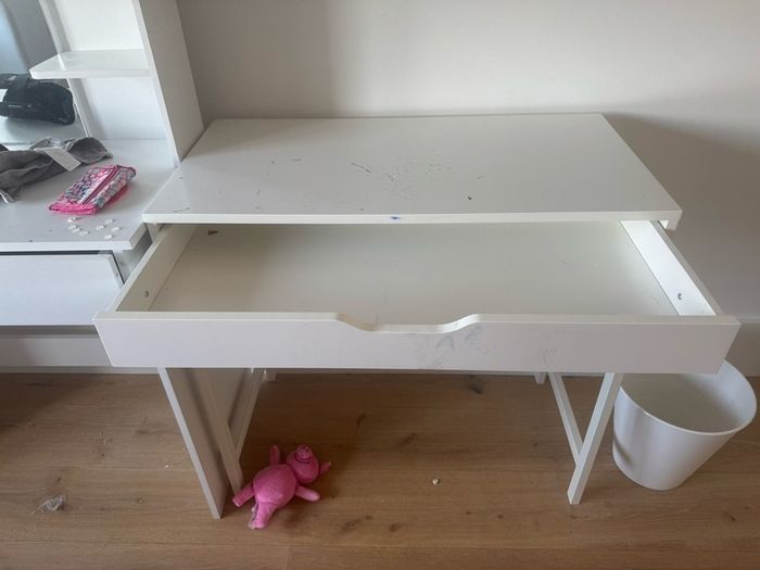 Ikea desk ideal for kids
